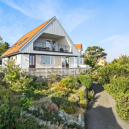 بيت للعطل Amazing Home In Allinge With Wifi *