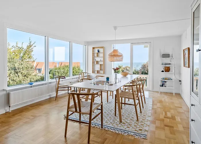 Two-bedroom In Tatil Evi Allinge-Sandvig